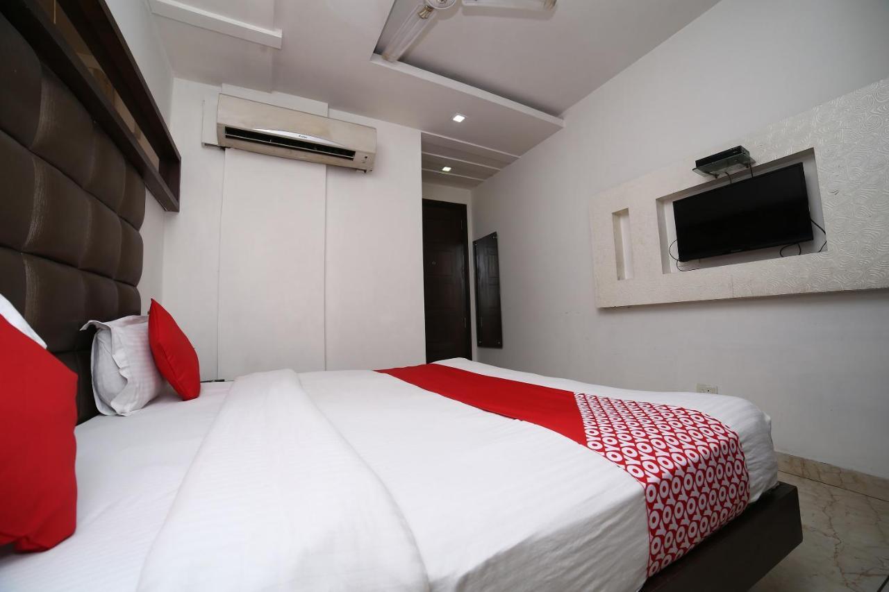 ניו דלהי Oyo 11150 Hotel Jmd Rooms מראה חיצוני תמונה
