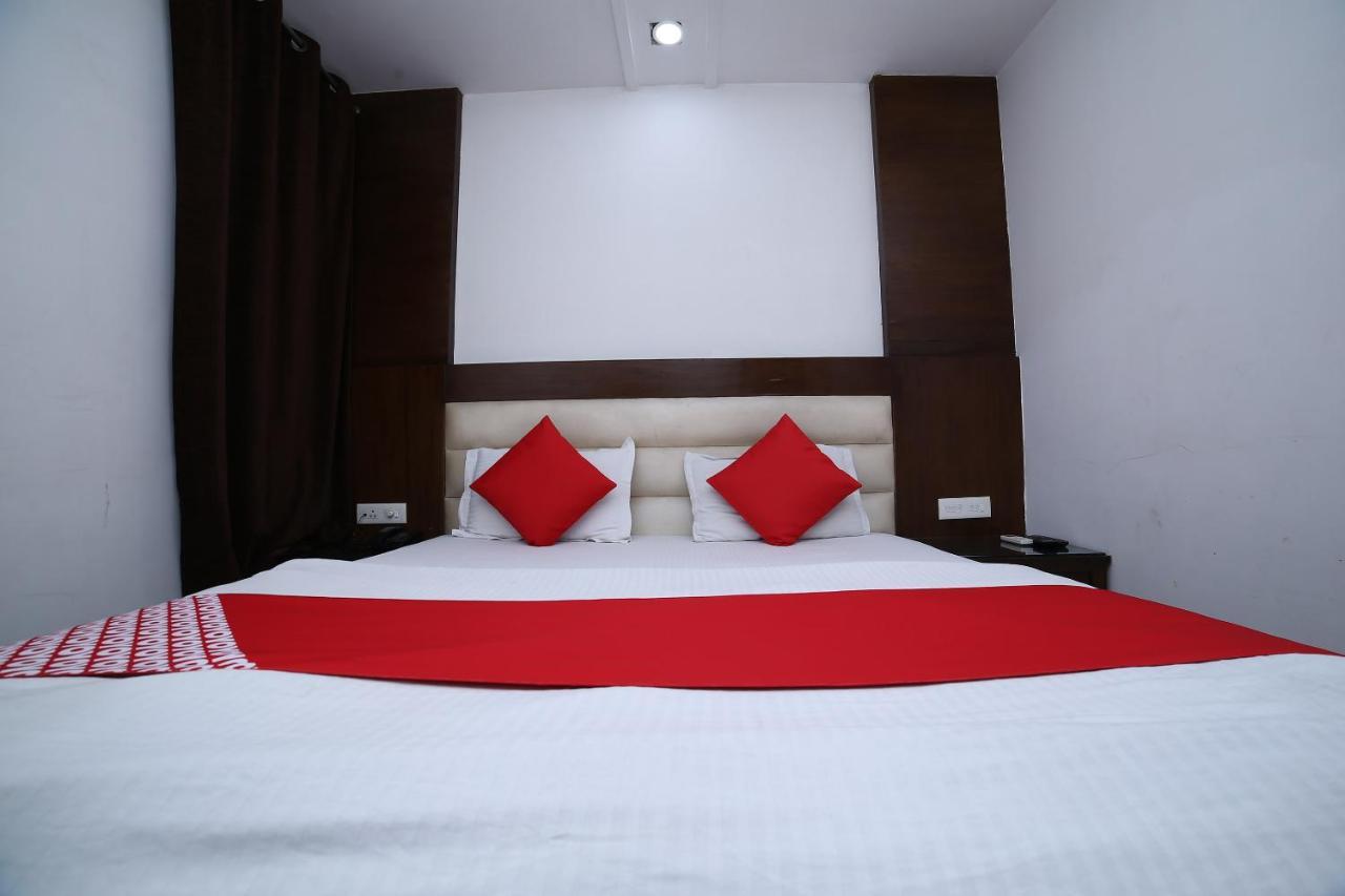 ניו דלהי Oyo 11150 Hotel Jmd Rooms מראה חיצוני תמונה