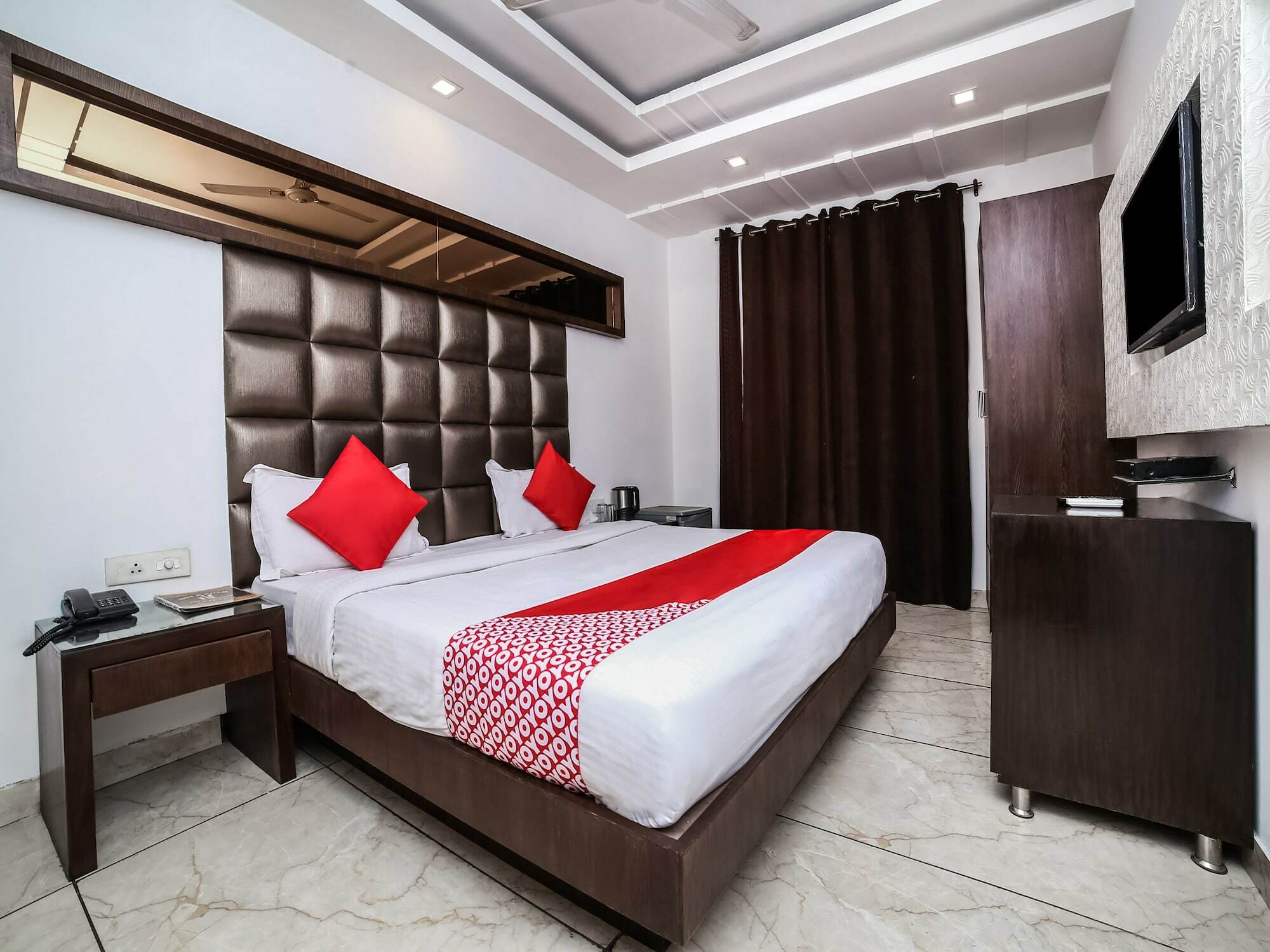 ניו דלהי Oyo 11150 Hotel Jmd Rooms מראה חיצוני תמונה